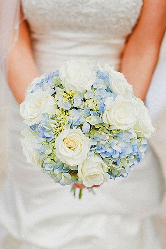 cute blue wedding bouquet