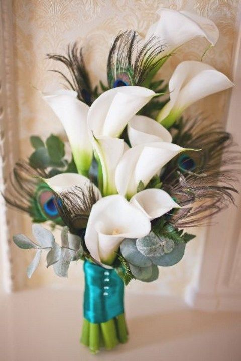 beautiful lily wedding bouquet