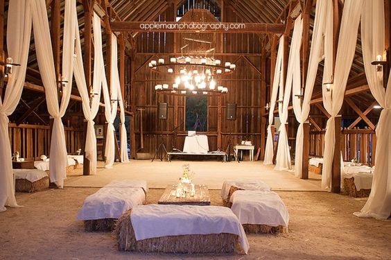 inside-barn-wedding-reception-ideas