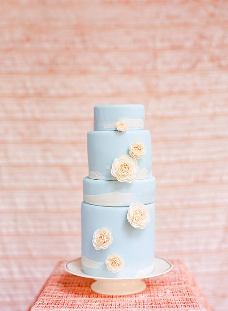 chic blue wedding cakes