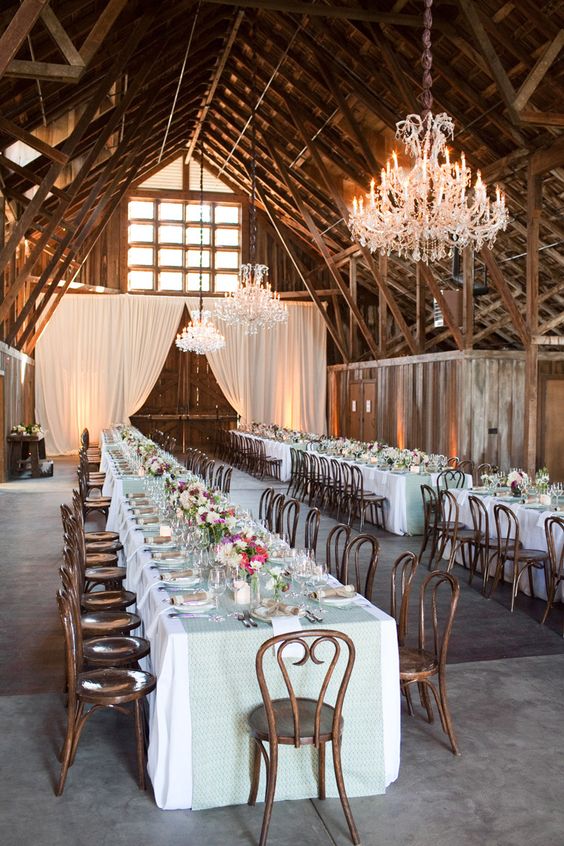 rustic-barn-venue-is-spectacular-with-dramatic-large-doors