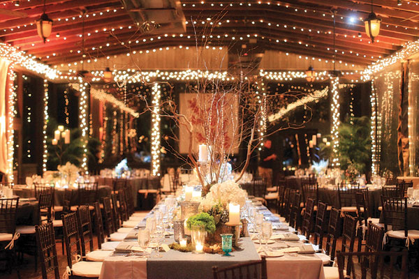 rustic-barn-wedding-reception-decor
