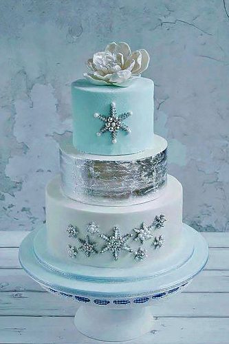 winter-wedding-cakes-sweetlake-cakes wedding forward