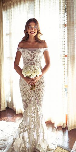 stunning barn wedding dress