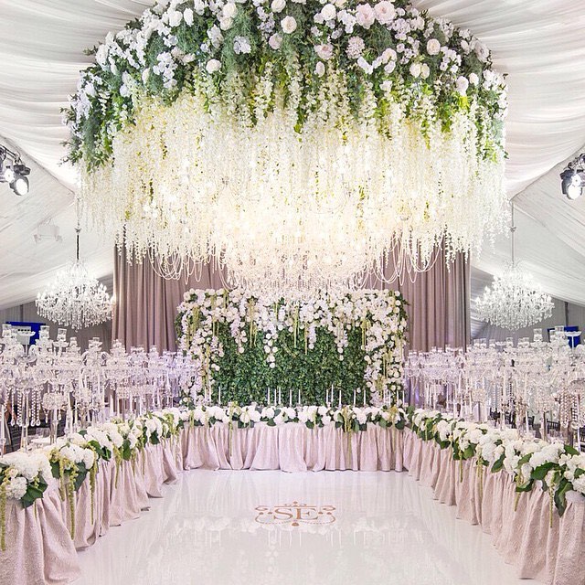 white gorgeous wedding decor