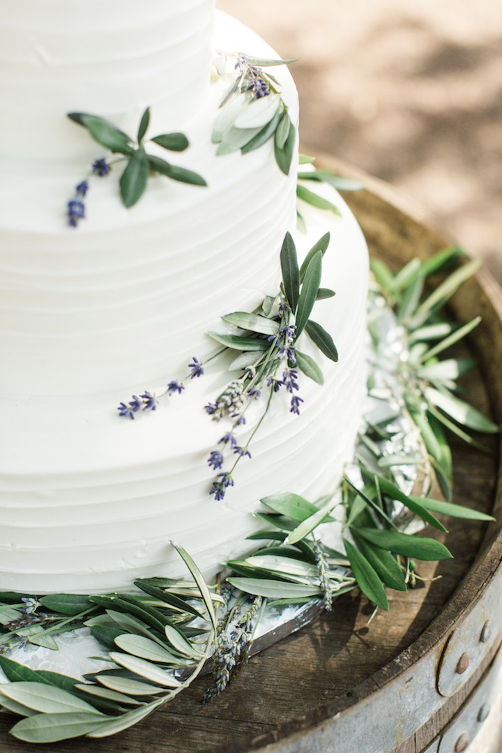 greenery garnish wedding cake