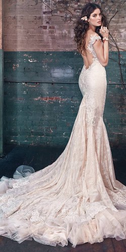 elegant and glamor wedding dress