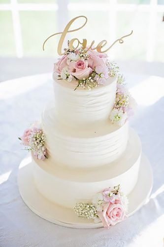 Variety of Wedding  Cakes  Ideas Showing Simple Elegant 