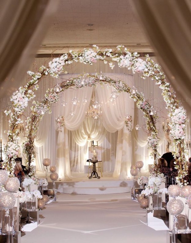 Awesome Indoor Wedding Ceremony With Vintage and Beautiful Decoration Ideas