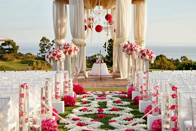 romantic pink wedding decor