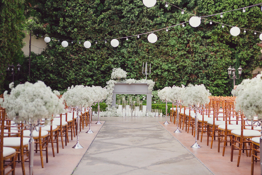 outdoor wedding decor