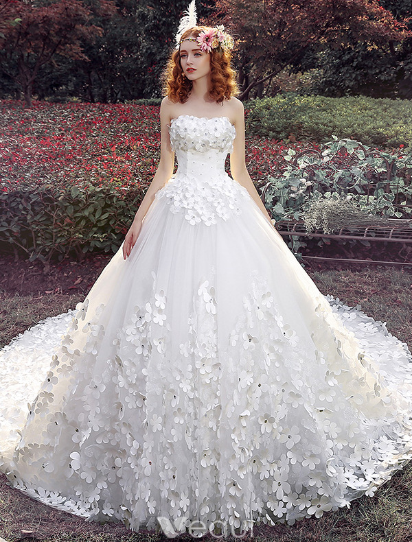 gorgeous wedding gown design