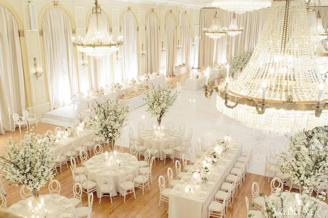 luxury and gorgeous wedding decor