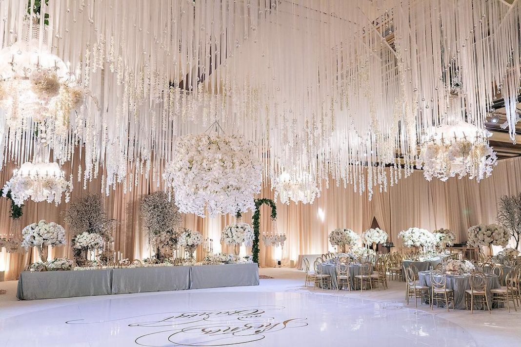 White Luxury Wedding Decor With Wonderful And Beautiful Decoration Ideas