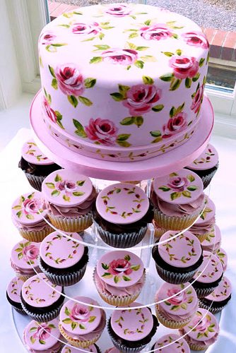 exquisite mini wedding cakes