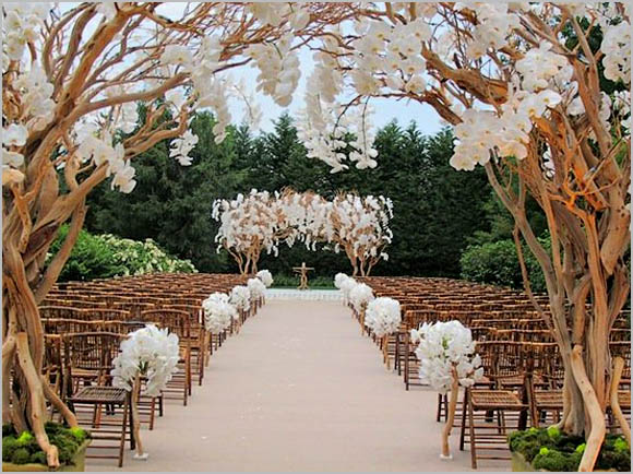 outdoor aisle wedding design