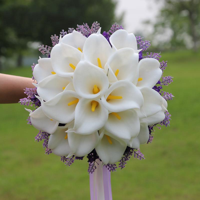 White Calla Lily Wedding Bouquets Showing Simple and Classic Impression