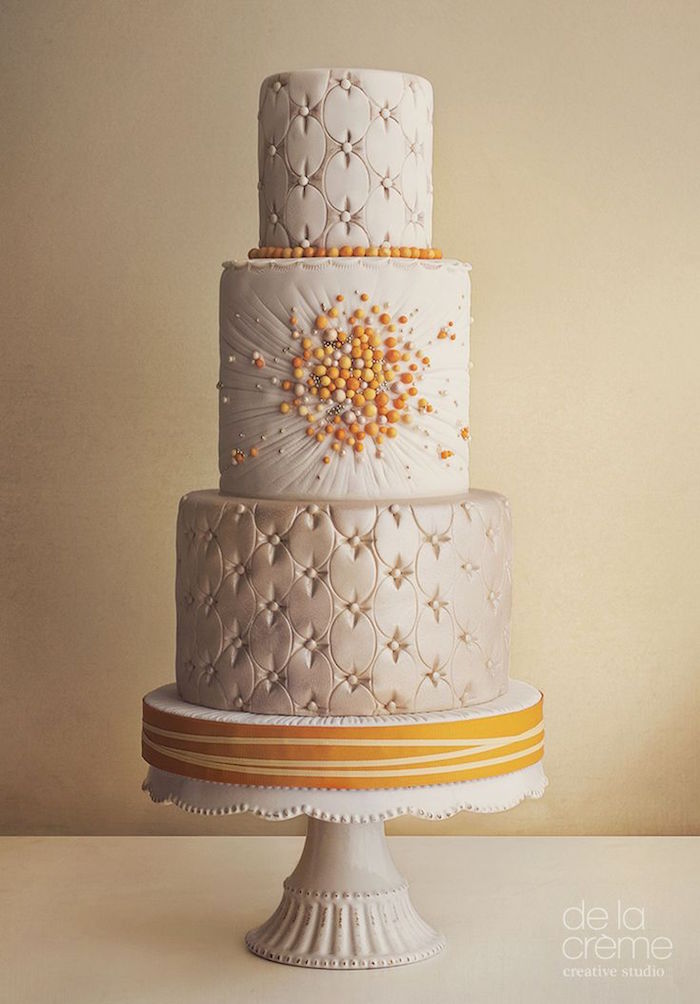 unique and elegant wedding cake