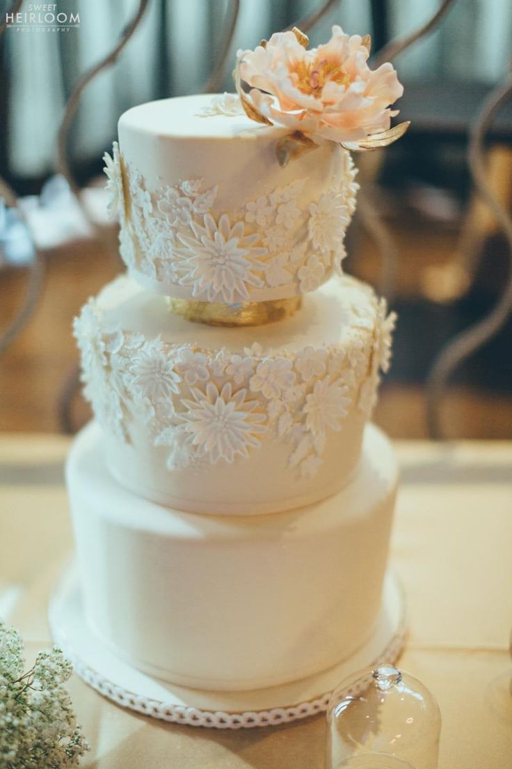 white wedding cake