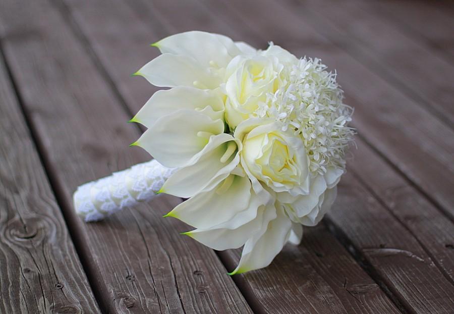 small calla lily wedding bouquet 