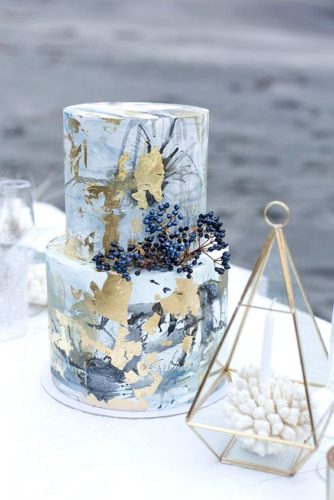 trendy gray marble cake