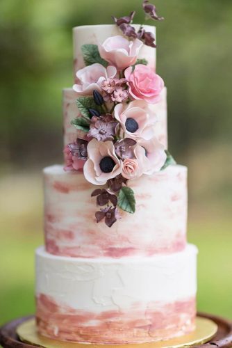 trendy rustic wedding cake