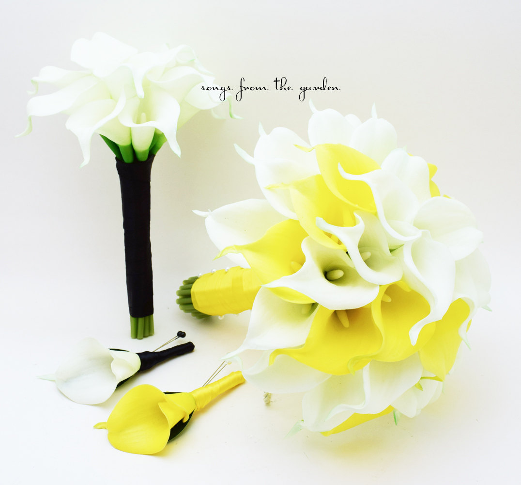 white yello calla lily wedding bouquet 