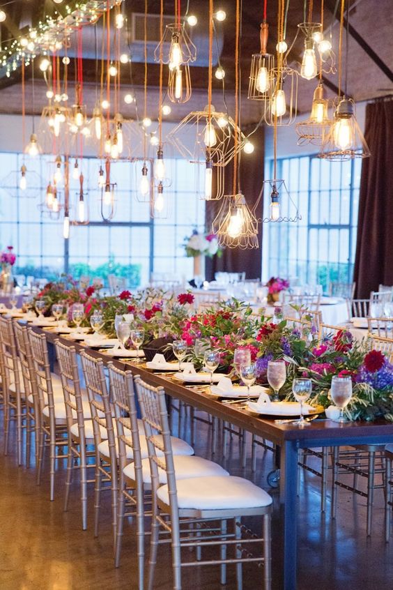 beautiful lights for vintage wedding