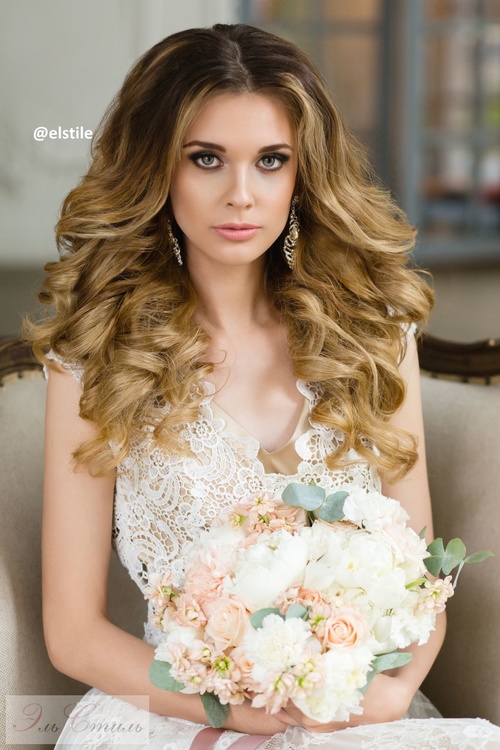 charming long curly wedding hairstyle