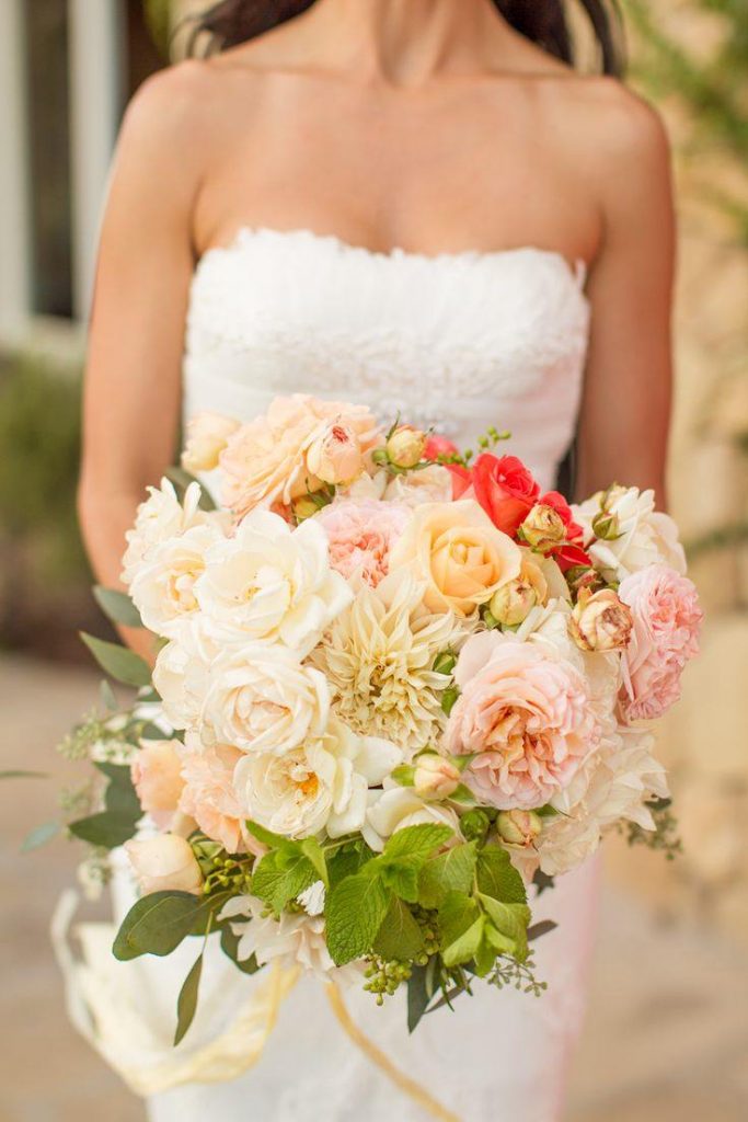 Energizing Beautiful Wedding Bouquet Inspiration with Orange Color ...