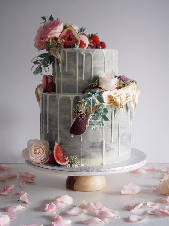 gradient gray wedding cake with fresh fruit