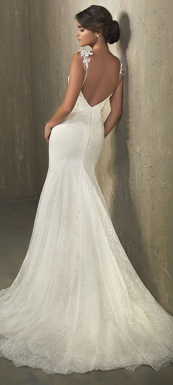 open back shoulder wedding dress