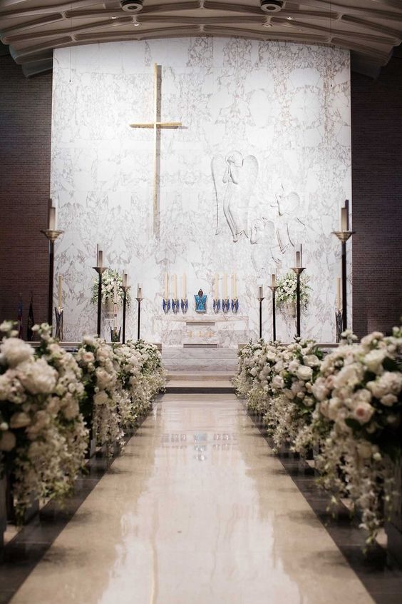 Beautiful wedding aisle decoration for crunch ceremony