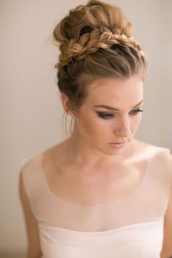 simple chignon hairstyle for brides 