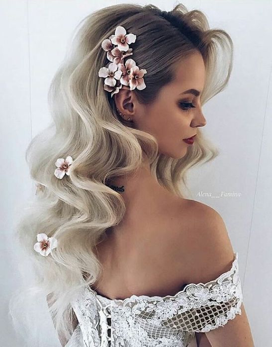 curl down hair for simple and timeless wedding hairstyle