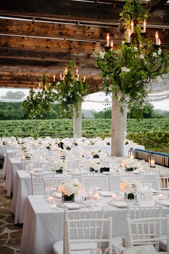 Elegant Hamptons dinner party for a romantic wedding venue