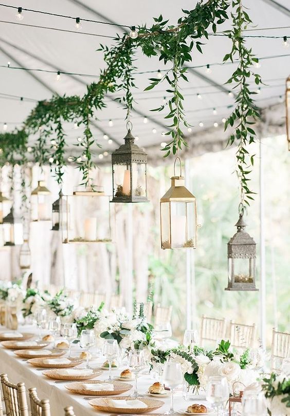 hanging lanterns for beautiful wedding decoration