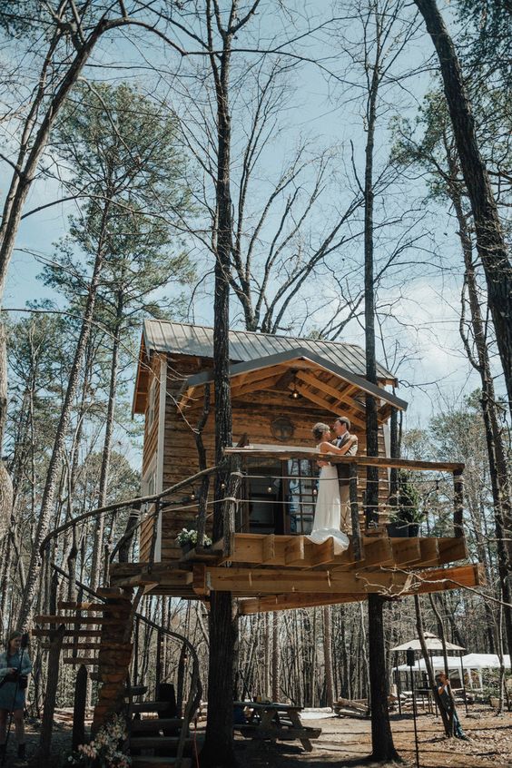 treehouse for wedding venue