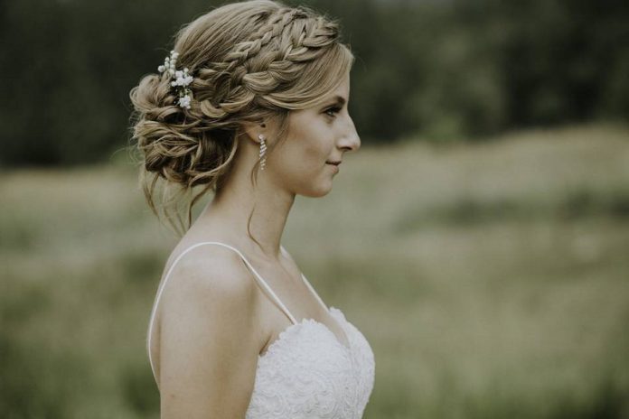 20 Adorable and Fresh Braid Hairstyle for Pretty Bohemian Brides