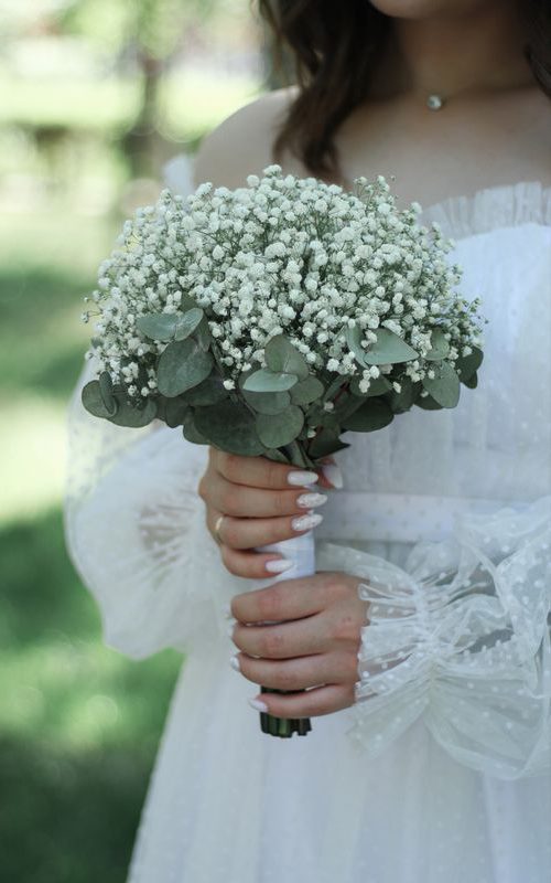 Baby’s Breath and Eucalyptus for greenery Wedding Bouquet