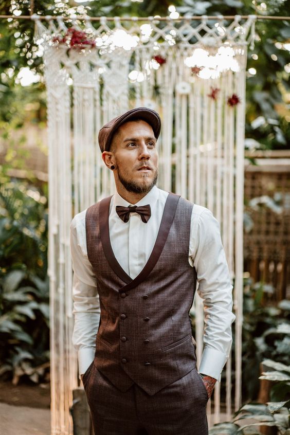 Groom Vest and Beret Hat for Classy Elegant Combination