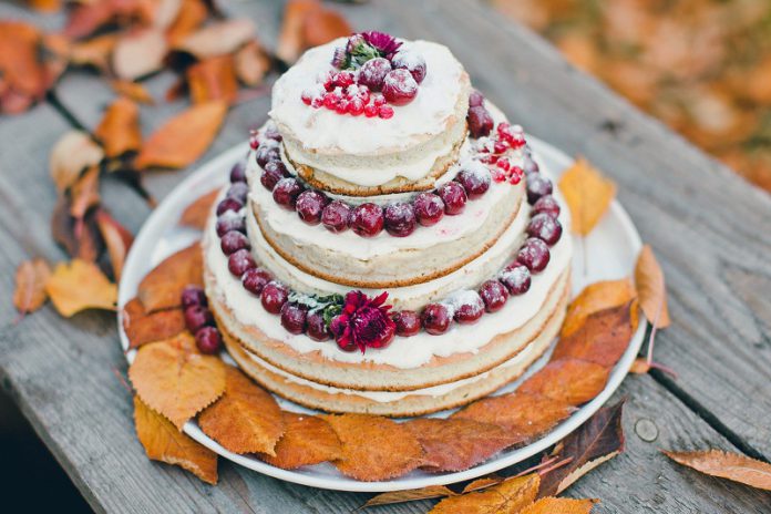 30 Fall Wedding Cake Inspirations to Perfect Your Autumn Nuptial Day