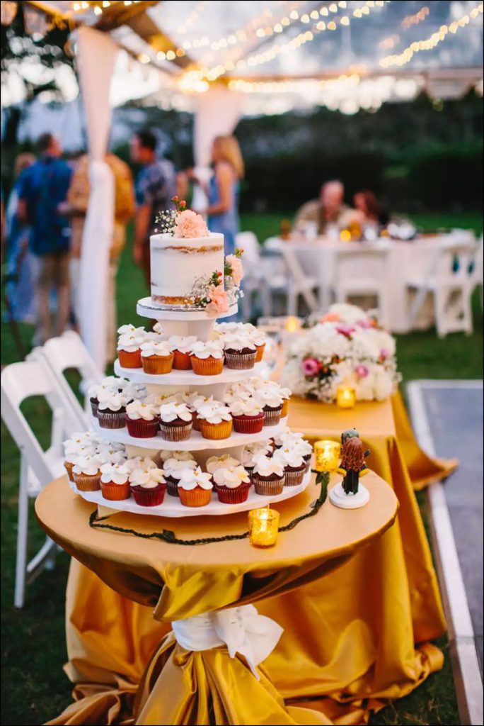 wedding cupkcakes for fall wedding