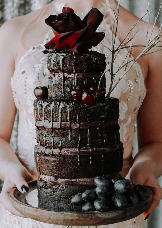 naked dark chocolate cake idea