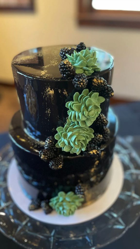 chic mirror glaze cake design for wedding